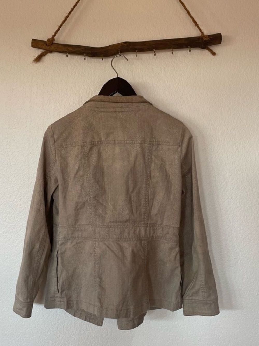 Tan jacket - Picture 3 of 3